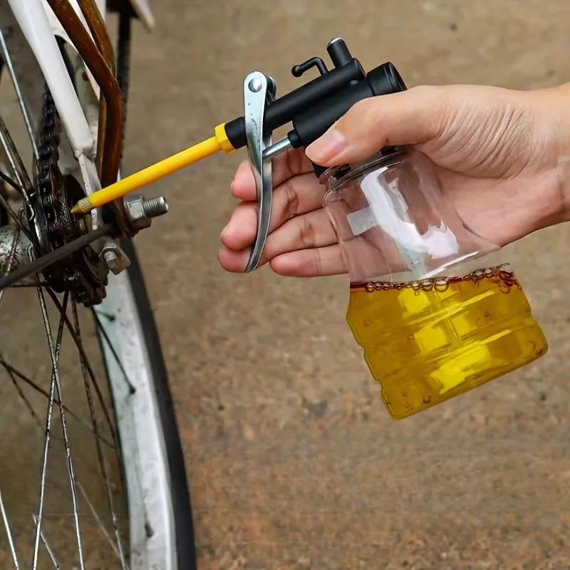 High-Pressure Oil Filler Bottle – Transparent with Copper Nozzle for Precision Lubrication