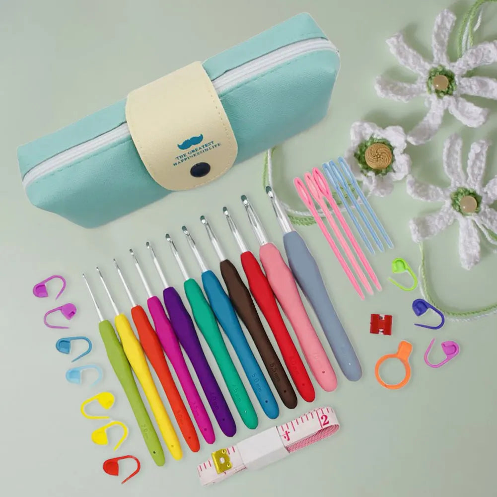 Crochet Hooks Kits Yarn Knitting Needles with Case Colorful Crochet Hooks Kit Ergonomic Handle Crochet Knitting Needles