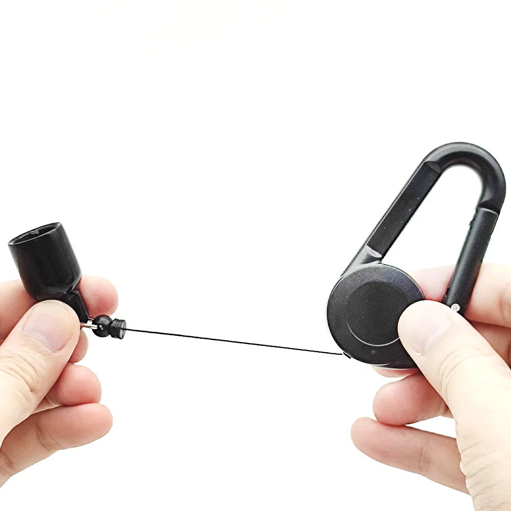 1Pcs Lighter Holder Sleeve Clip With Retractable Keychain Carabiner Windproof Lighter Protective Cover Smoking Accessories