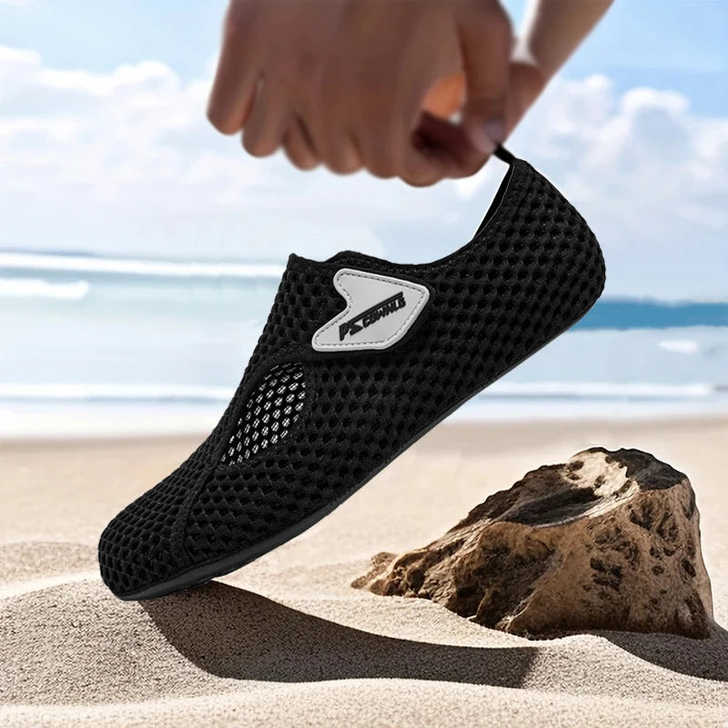 Unisex outdoor water shoes Comfortable quick drying beach socks Barefoot shoes Men women Swimming sneakers Yoga casual shoes