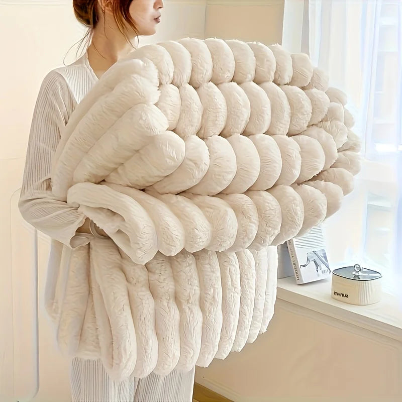 ROSEKIND Blankets 3 Size for Bed, 300GSM Soft & Warm Fleece Blanket, This stylish throw blanket for All Season
