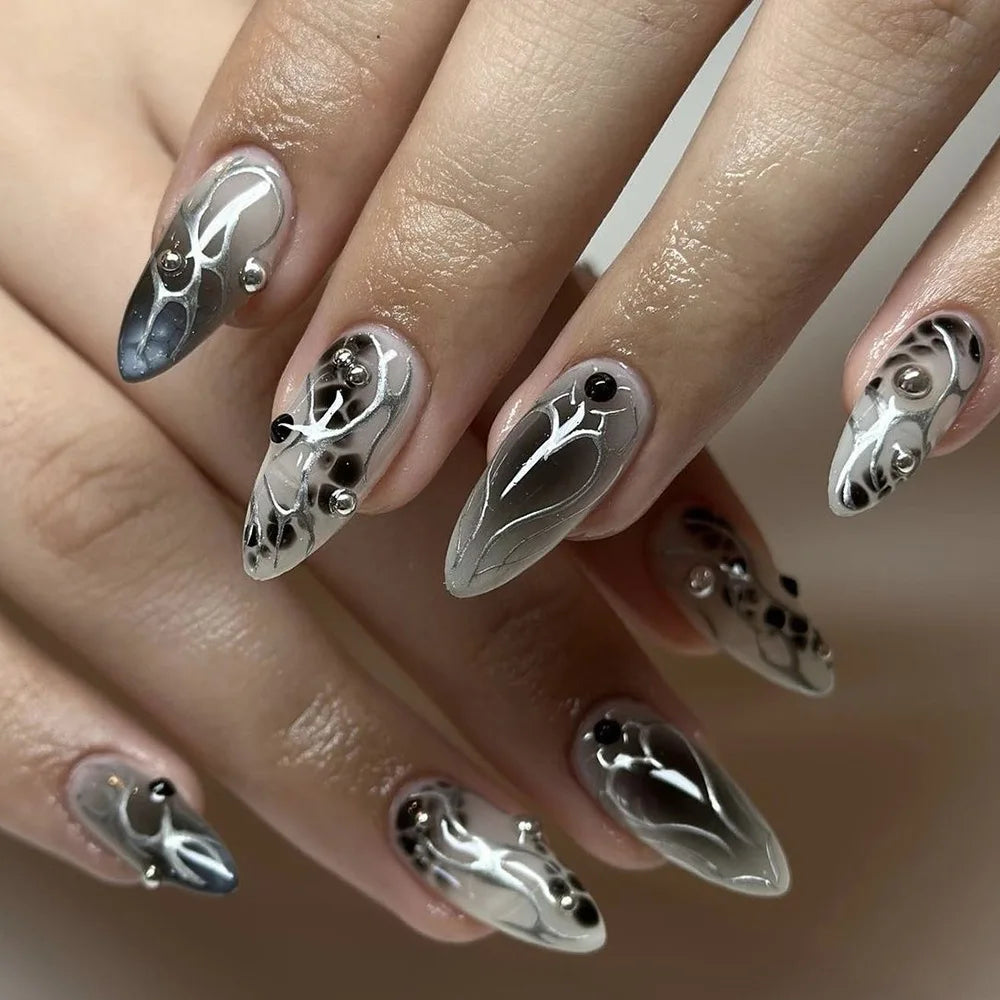Uñas Postizas Y2K Almendra 24pcs | Lazo Plateado con Diamante | Press On Negras 💅 - Firu Total Sales