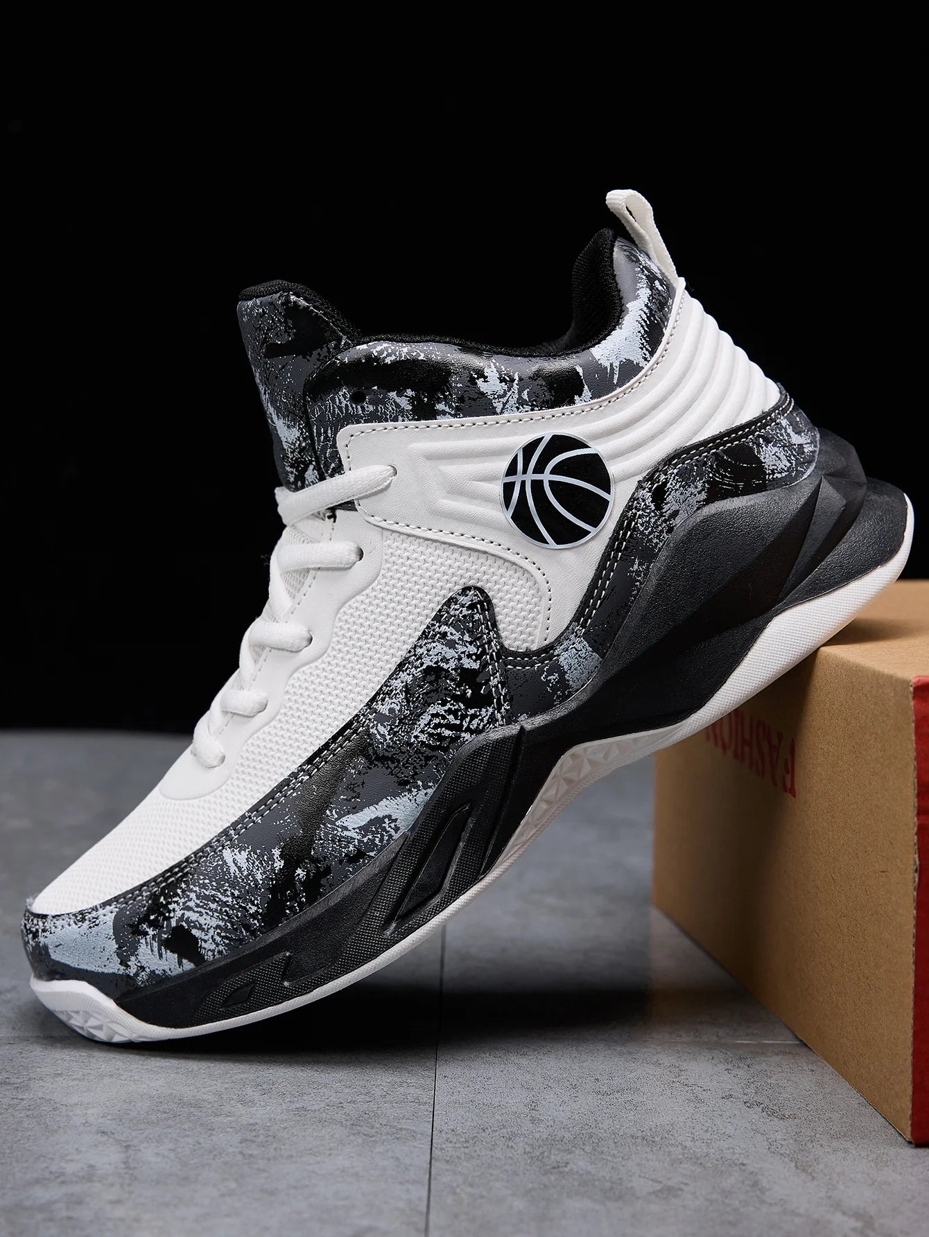 Kids' High-Top Basketball Sneakers – Anti-Slip, Star Pattern, Lace-Up