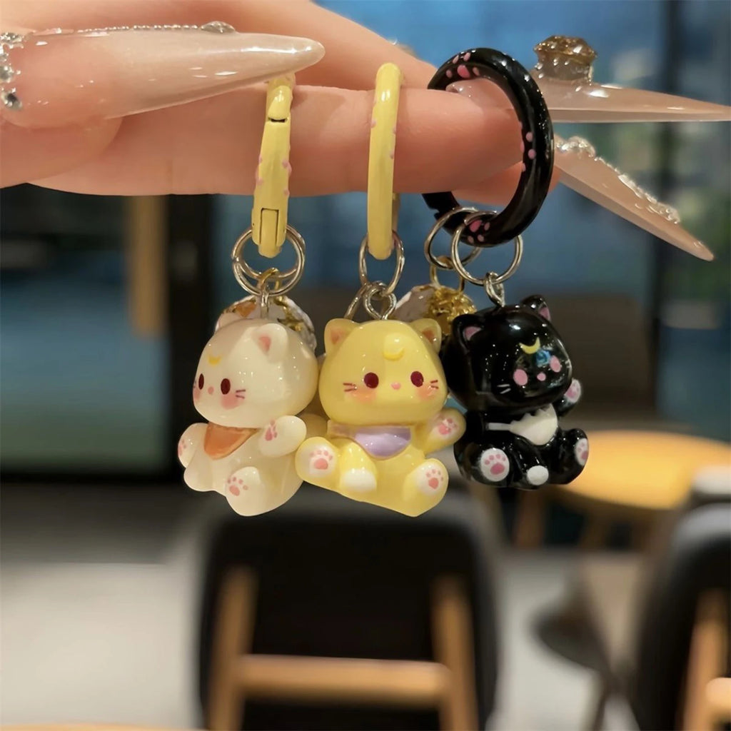 Cute Resin Kitten Keychain with Bell Mini Cat Charm For Keys Bag Purse Gift For Cat Lovers Girls Friends Birthday Gift