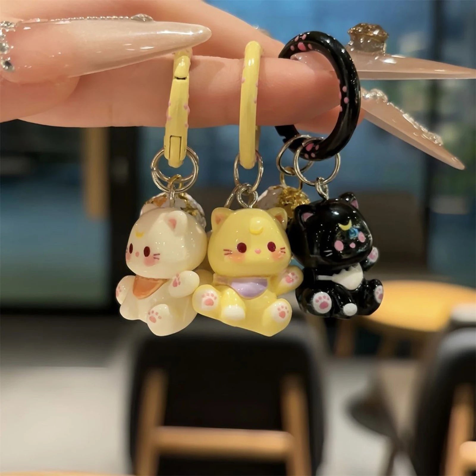 Cute Resin Kitten Keychain with Bell Mini Cat Charm For Keys Bag Purse Gift For Cat Lovers Girls Friends Birthday Gift