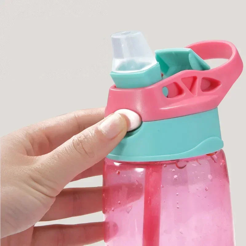 Vaso Sippy Cartoon para Niños con Pitillo | Antiderrame | Portátil Exterior 🍼
