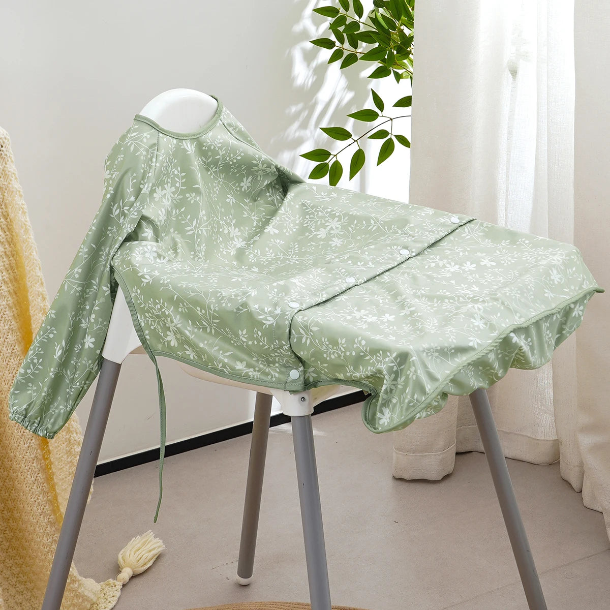 Babero Impermeable de Manga Larga para Bebé | 1-3 Años | Se Fija a Silla y Mesa