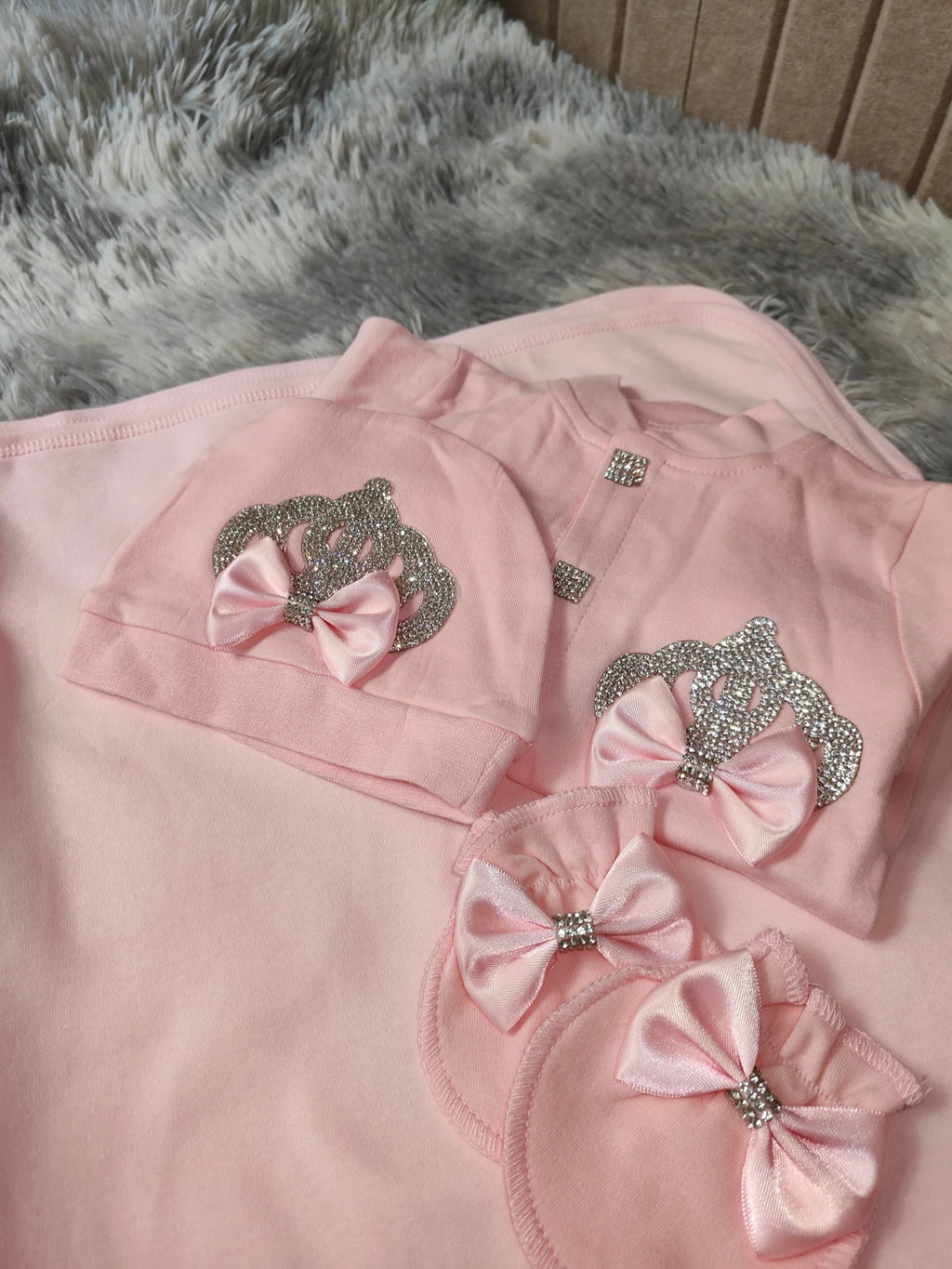 Customized Name Newborn Baby Boss Embroidery Lace Romper Outfit Infant Wrapped Baby Products Pants Mittens Receiving Blanket