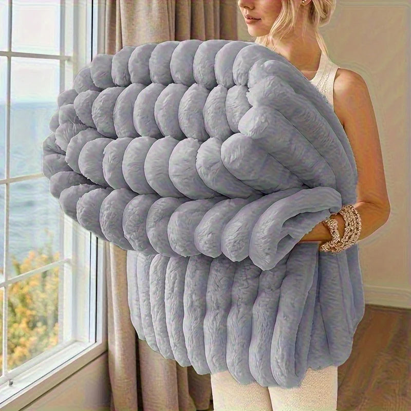 ROSEKIND Blankets 3 Size for Bed, 300GSM Soft & Warm Fleece Blanket, This stylish throw blanket for All Season