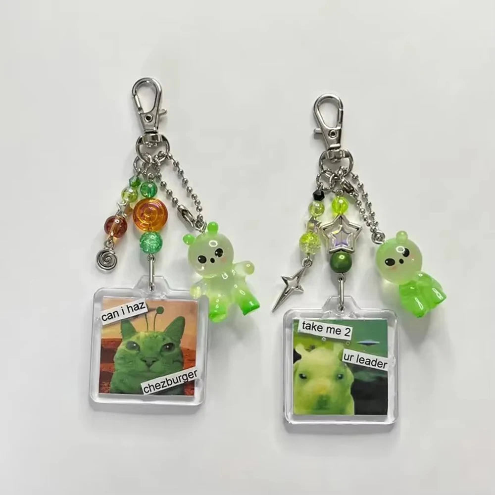 Silly Alien Keychains Cute Resin Aliens Star Bead Phone Charm Chain For iPhone Camera Schoolbag Key Pendant