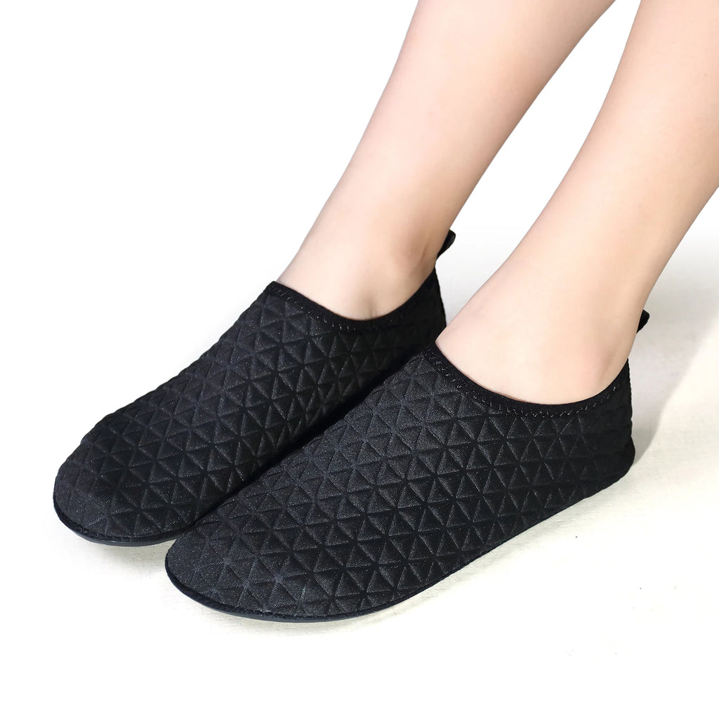 2023 Couple Aqua Shoes Summer Lightweight Men Water Shoes Quick-drying Women Beach Shoes Soft Anti-slip Sneakers Free Shipping