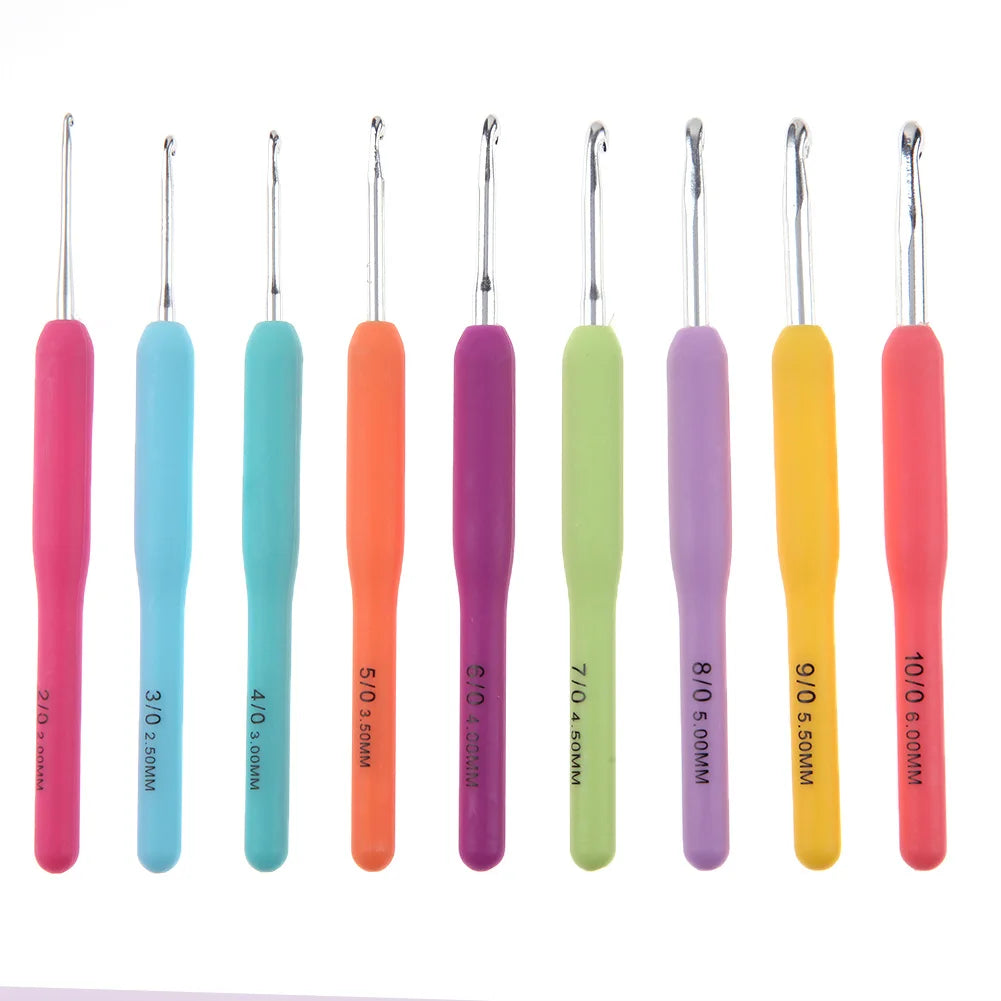 Crochet Hooks Kits Yarn Knitting Needles with Case Colorful Crochet Hooks Kit Ergonomic Handle Crochet Knitting Needles