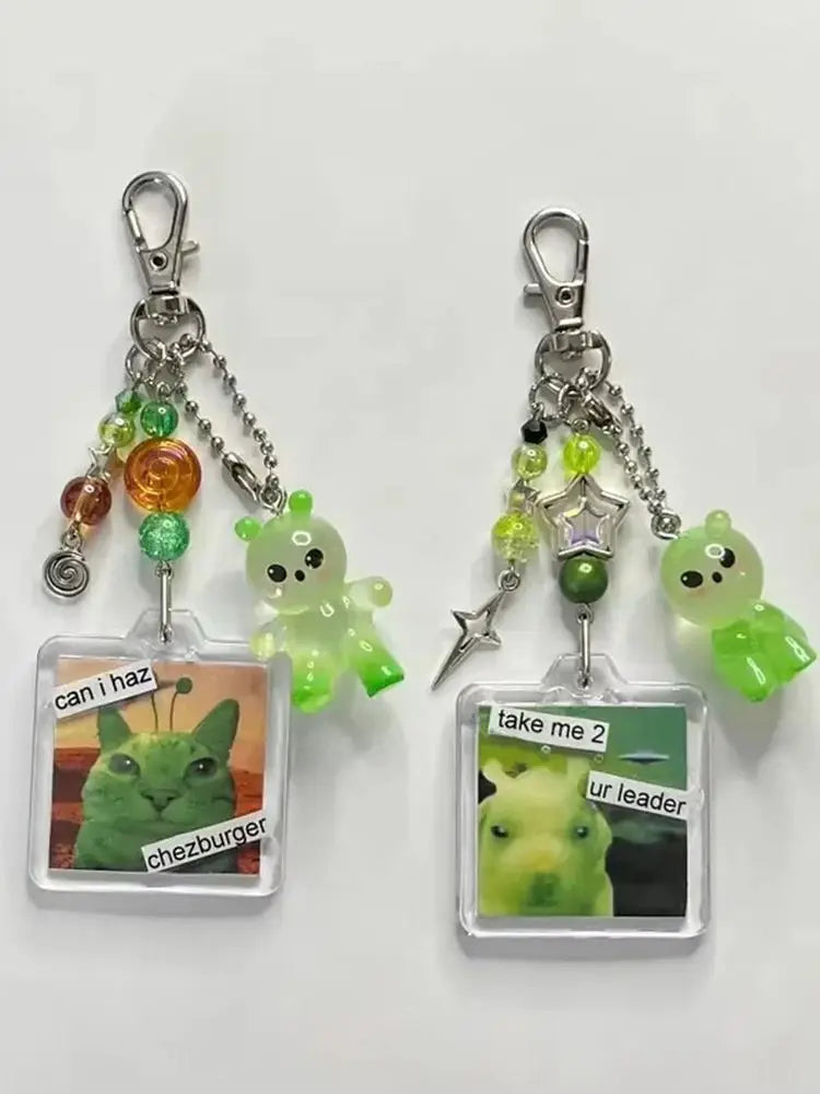 Silly Alien Keychains Cute Resin Aliens Star Bead Phone Charm Chain For iPhone Camera Schoolbag Key Pendant