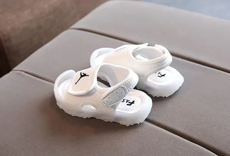 2025 Fashion New Brands LED Lighted Baby Casual Shoes Glowing Cute Infant Tennis Glowing Leisure Toddlers Girls Boys Sandals