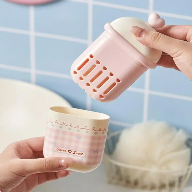 {MX} Sweet Cute Double Layer Soap Dish With Lid Portable Soap Draining Holder Cotton Swabs Storage Box Bathroom Organizer