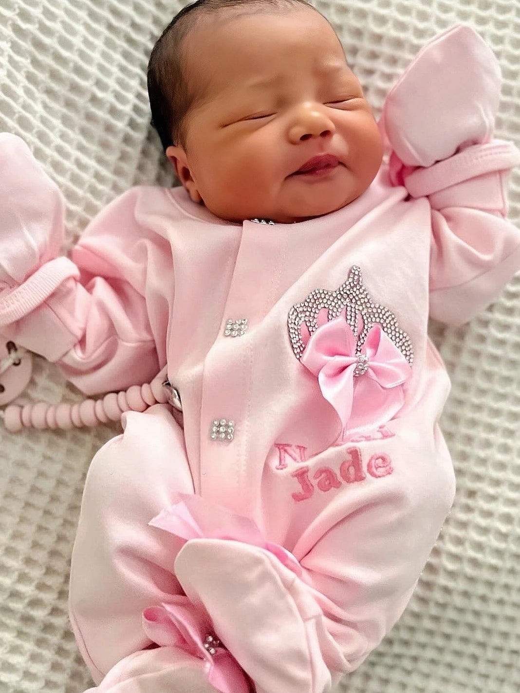 Customized Name Newborn Baby Boss Embroidery Lace Romper Outfit Infant Wrapped Baby Products Pants Mittens Receiving Blanket