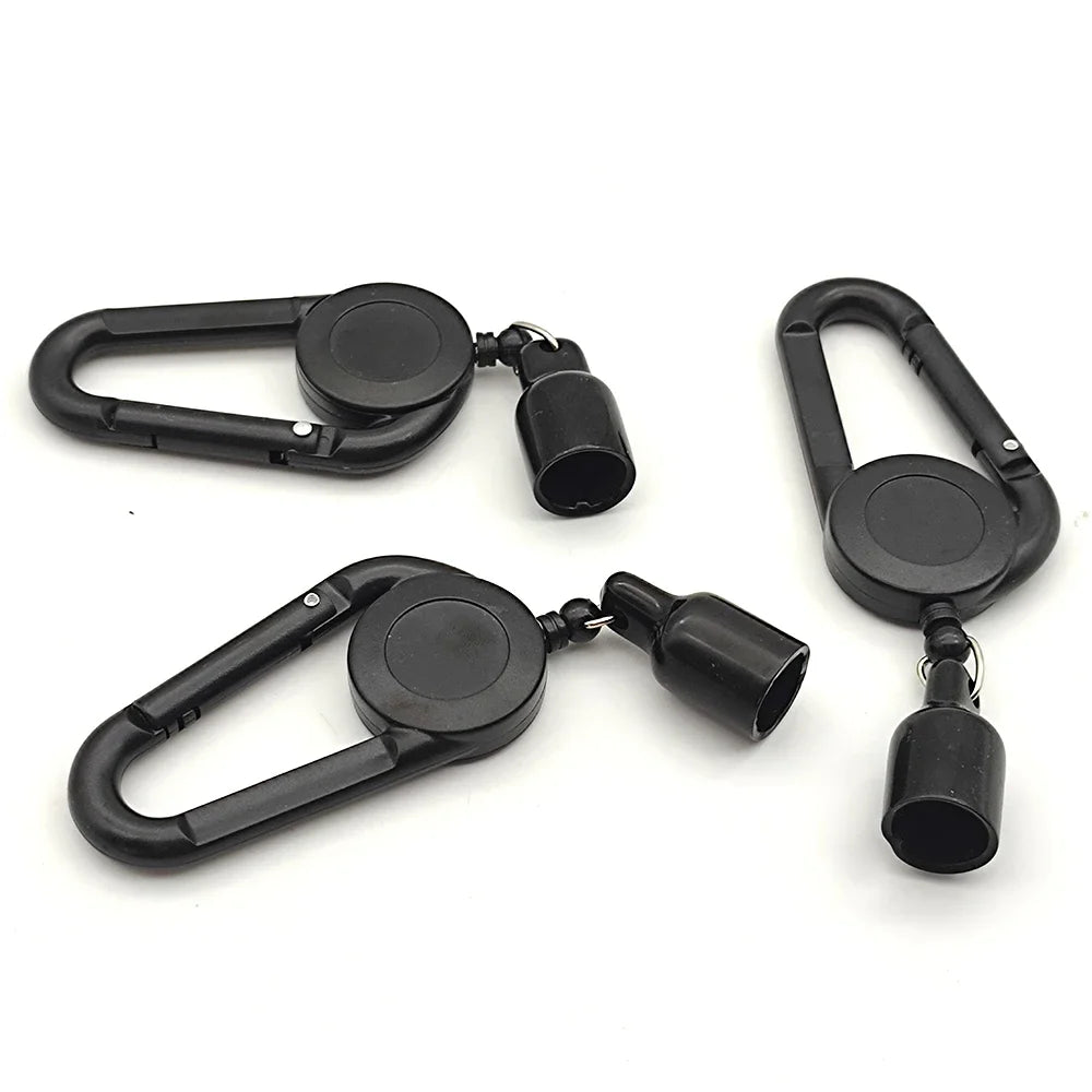 1Pcs Lighter Holder Sleeve Clip With Retractable Keychain Carabiner Windproof Lighter Protective Cover Smoking Accessories