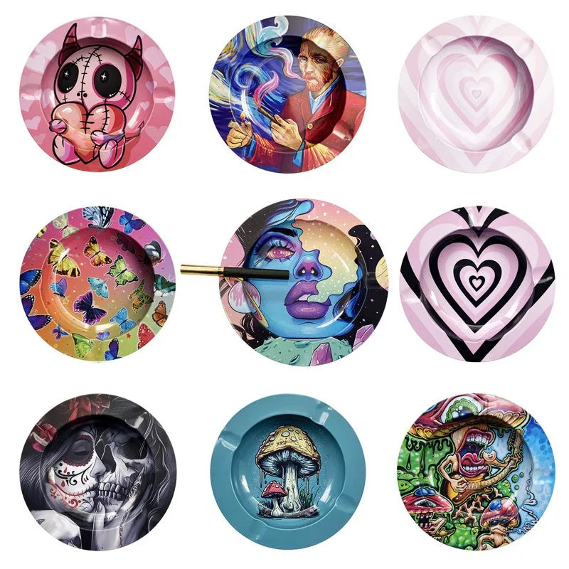 1PCS New Arrival Tinplate Ashtrays Tobacco Herb Round Ashtray Cartoon Creative Cigarette Ashtray Smoking Accessories home decor