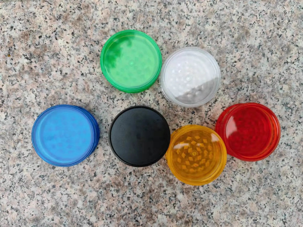 3-Tier Smoking Accessories Round Plastic Grinder Vanilla Grinder Tobacco Spice Grinder Color Custom or Random
