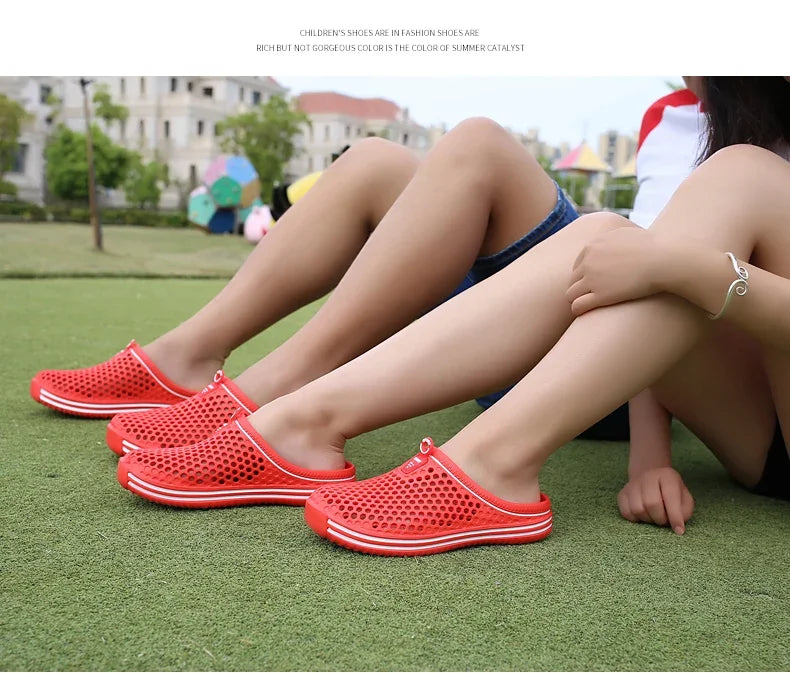 Aqua Shoes Unisex Hollow Out Slippers Casual Couple Beach Sandal Flip Flops Beach Outdoor Sandals Water Shoes Mens Slippers