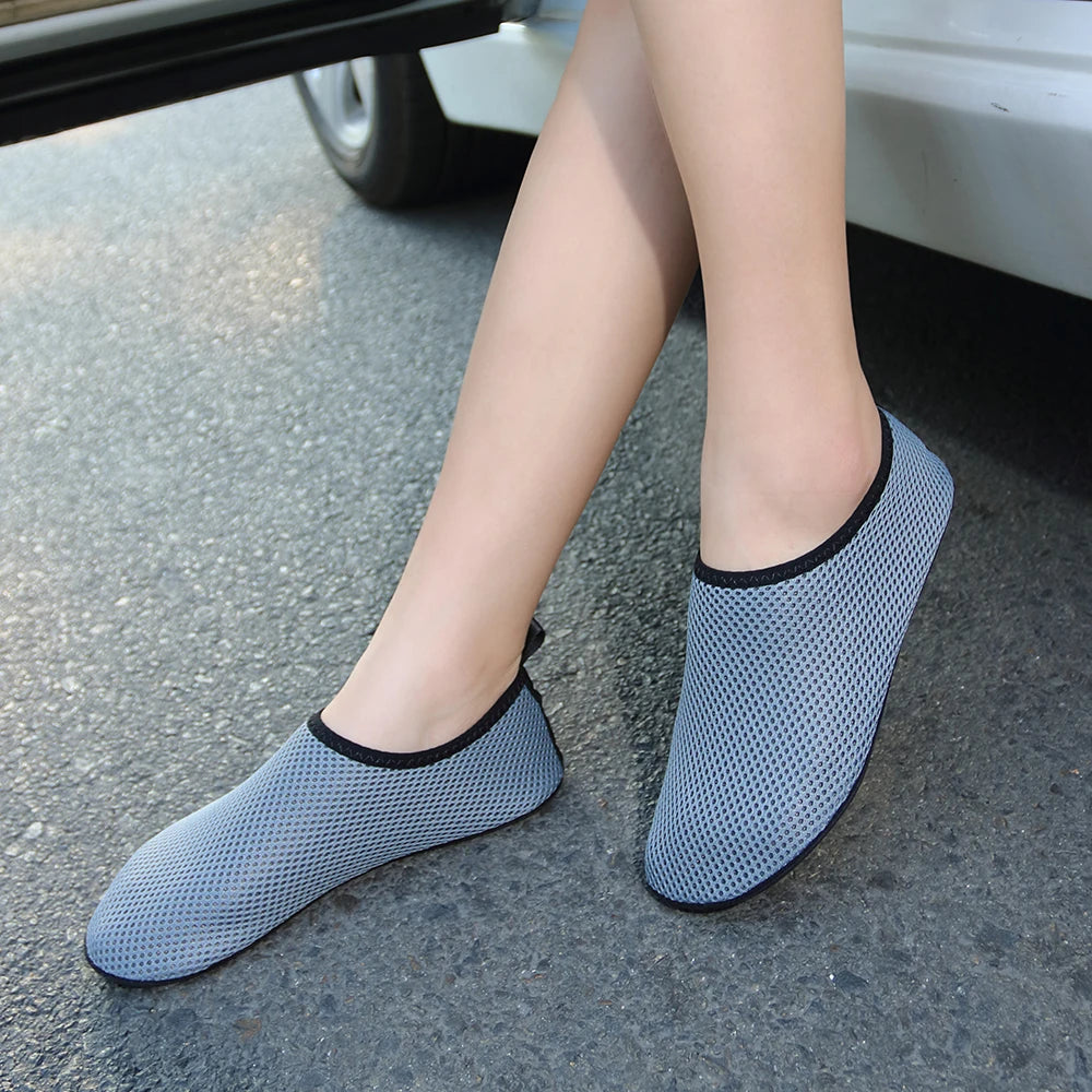 2023 Couple Aqua Shoes Summer Lightweight Men Water Shoes Quick-drying Women Beach Shoes Soft Anti-slip Sneakers Free Shipping