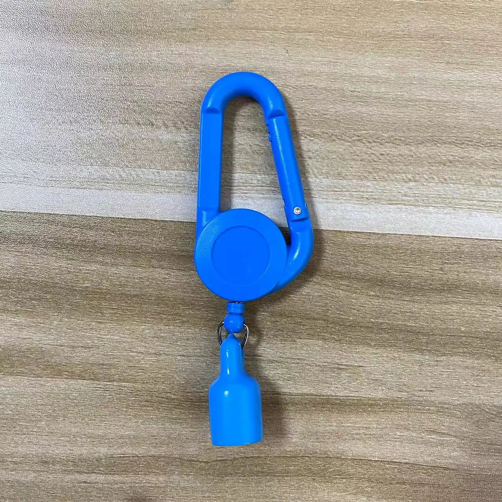 1Pcs Lighter Holder Sleeve Clip With Retractable Keychain Carabiner Windproof Lighter Protective Cover Smoking Accessories