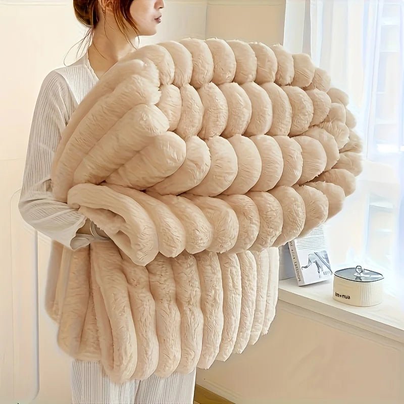 ROSEKIND Blankets 3 Size for Bed, 300GSM Soft & Warm Fleece Blanket, This stylish throw blanket for All Season - Firu Total Sales